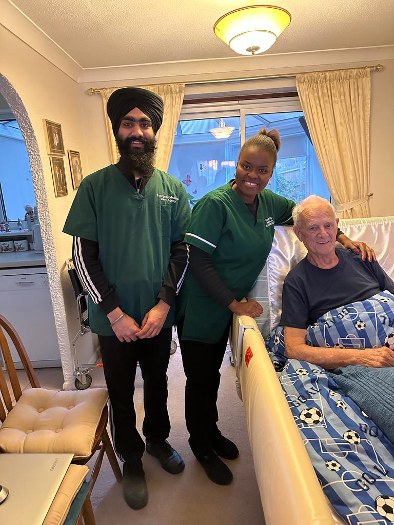 Evergood Medicals carer providing gentle palliative care at home in Crawley